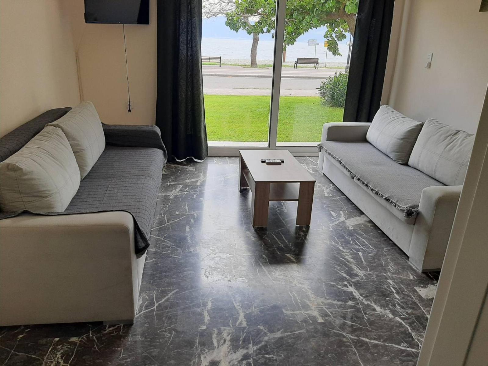 Nafpaktos Seaside Apartment Kültér fotó