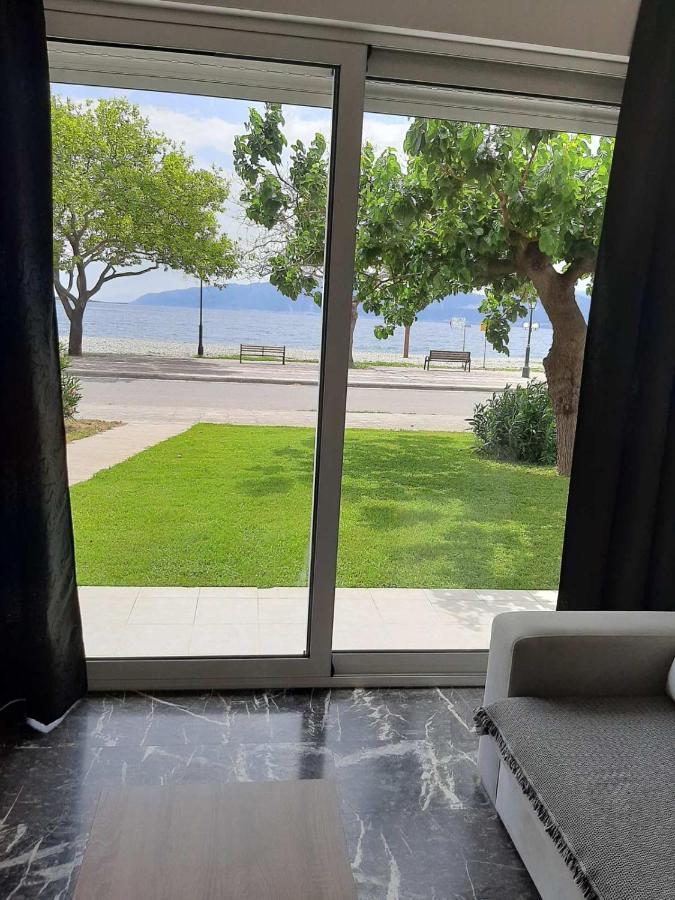 Nafpaktos Seaside Apartment Kültér fotó