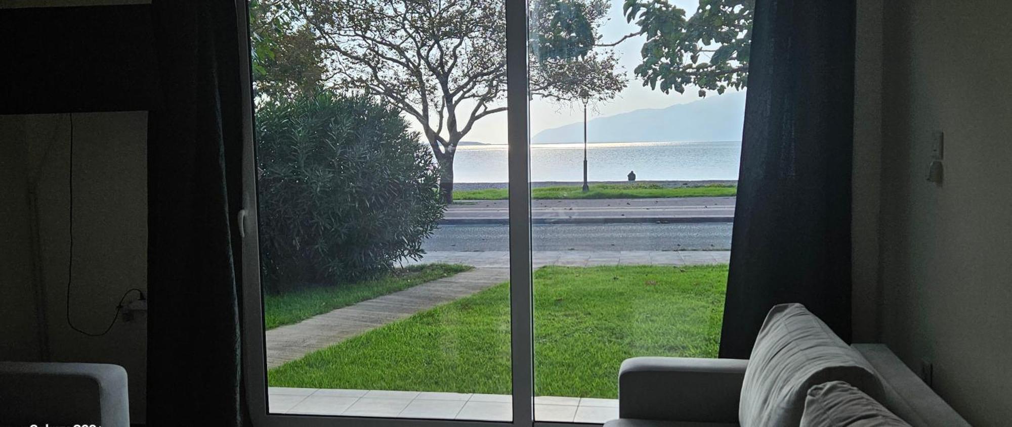 Nafpaktos Seaside Apartment Kültér fotó