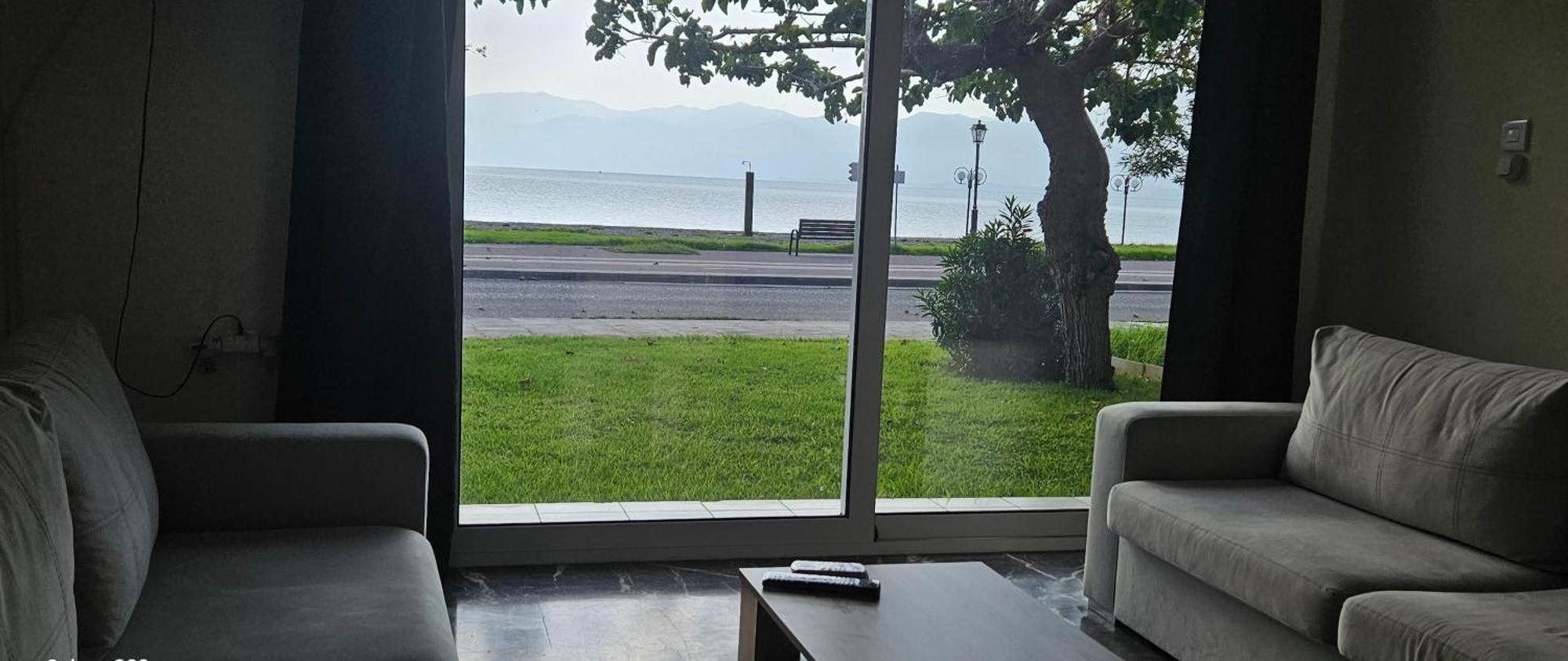 Nafpaktos Seaside Apartment Kültér fotó