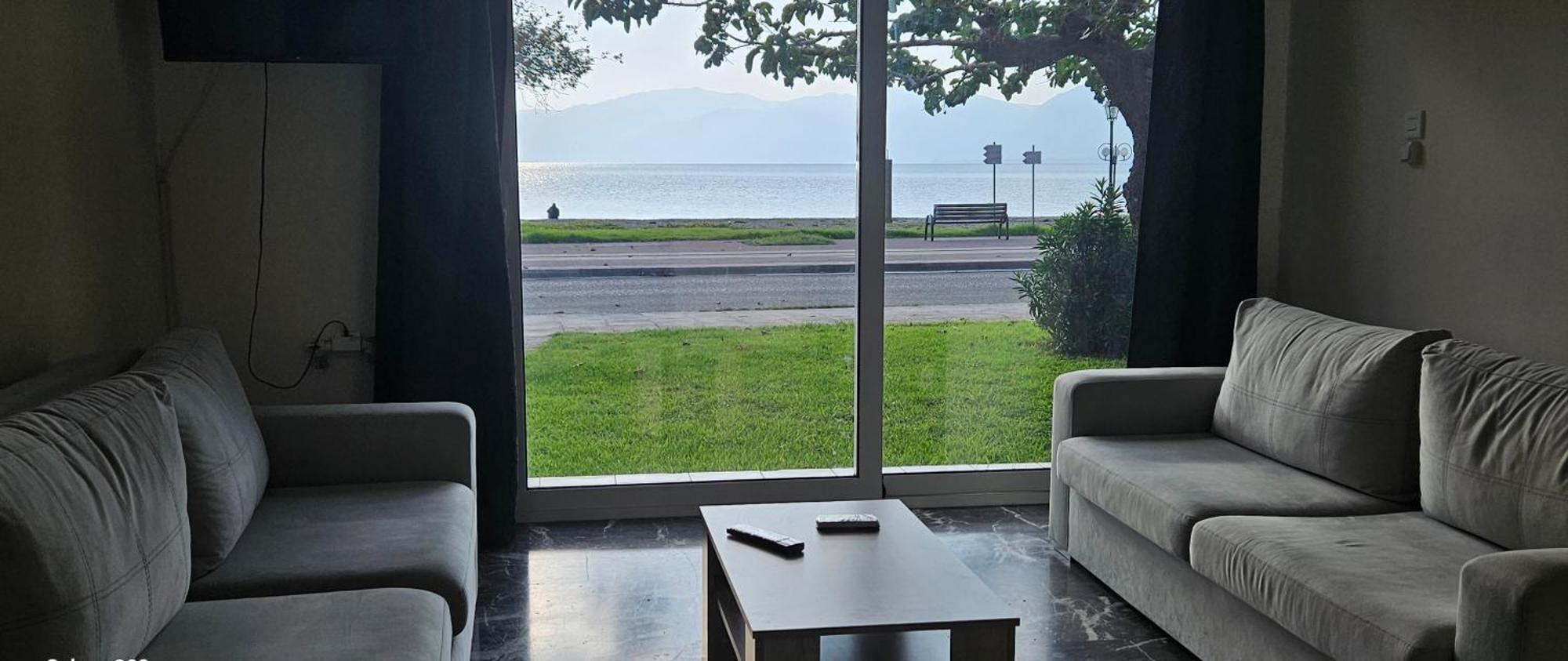 Nafpaktos Seaside Apartment Kültér fotó
