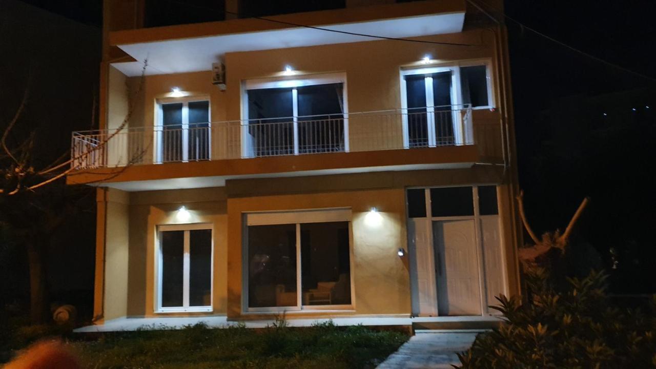 Nafpaktos Seaside Apartment Kültér fotó